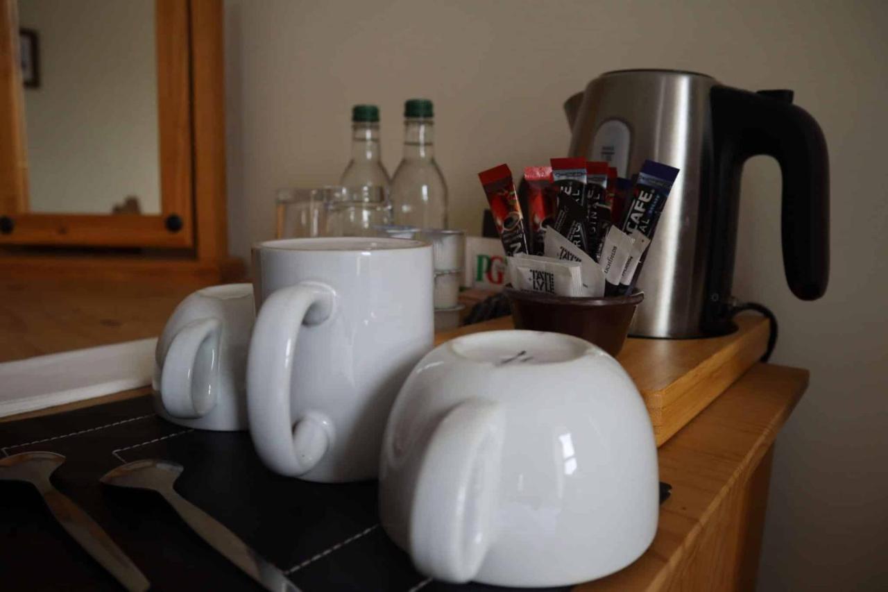 The Hare & Hounds Inn Foulridge ภายนอก รูปภาพ