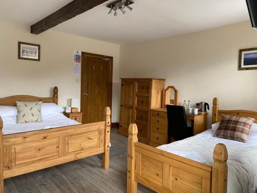 The Hare & Hounds Inn Foulridge ภายนอก รูปภาพ